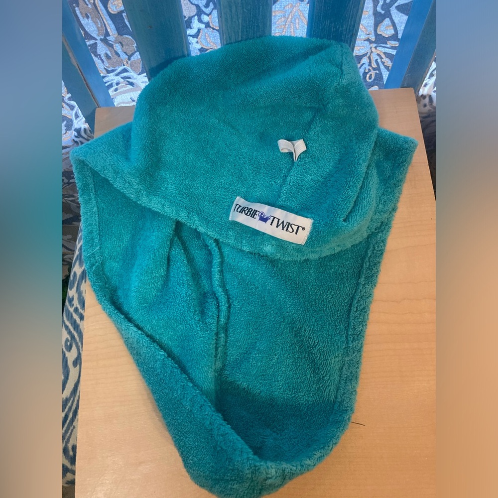 Turbie Twist microfiber, lightweight hair towel. *NWOT*